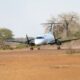 Avion sur piste en Afrique (photo d'illustration)