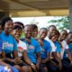 Groupe de jeunes leaders africains souriants