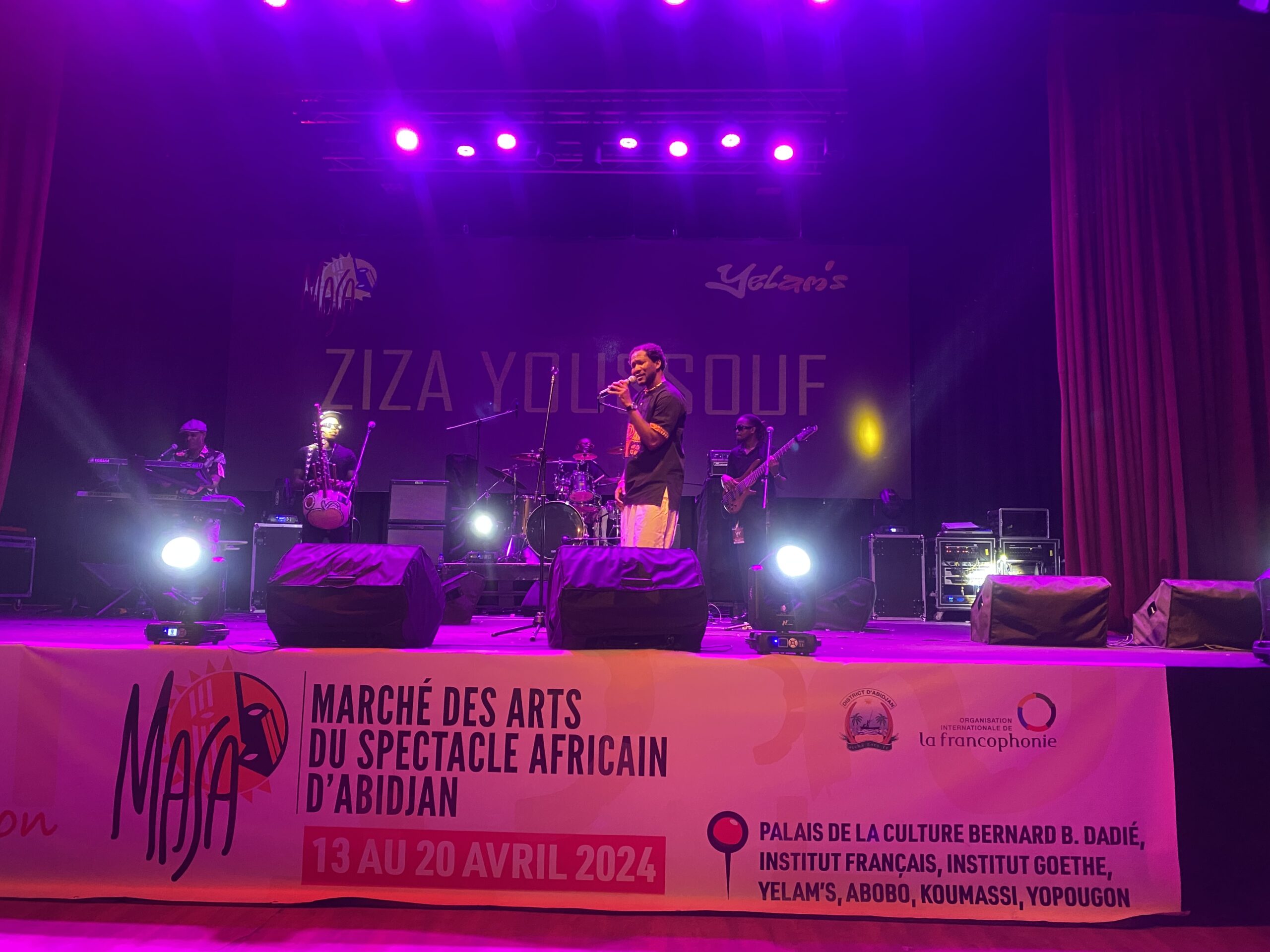 Concert sur scène au MASA, Marché des Arts du Spectacle Africain, Abidjan